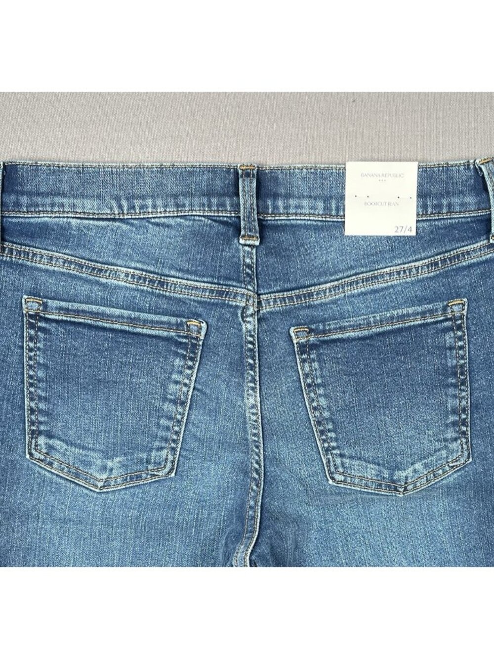 NWT Banana Republic Mid Rise Bootcut Medium Wash Jeans - Women Size 27/4 - Picture 9 of 12